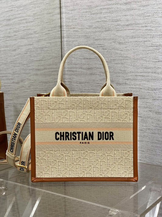 D  Book Tote Bag Beige Oblique Embroidered Raffia and Camel Calfskin