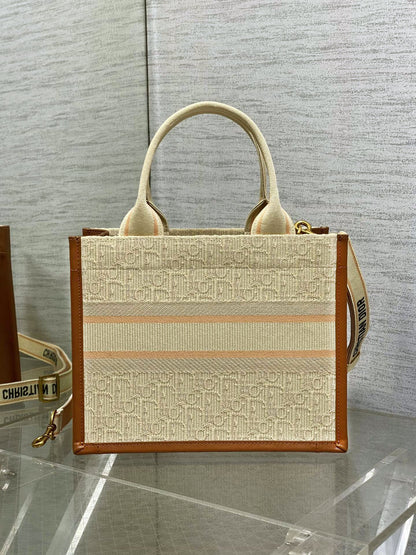 D  Book Tote Bag Beige Oblique Embroidered Raffia and Camel Calfskin