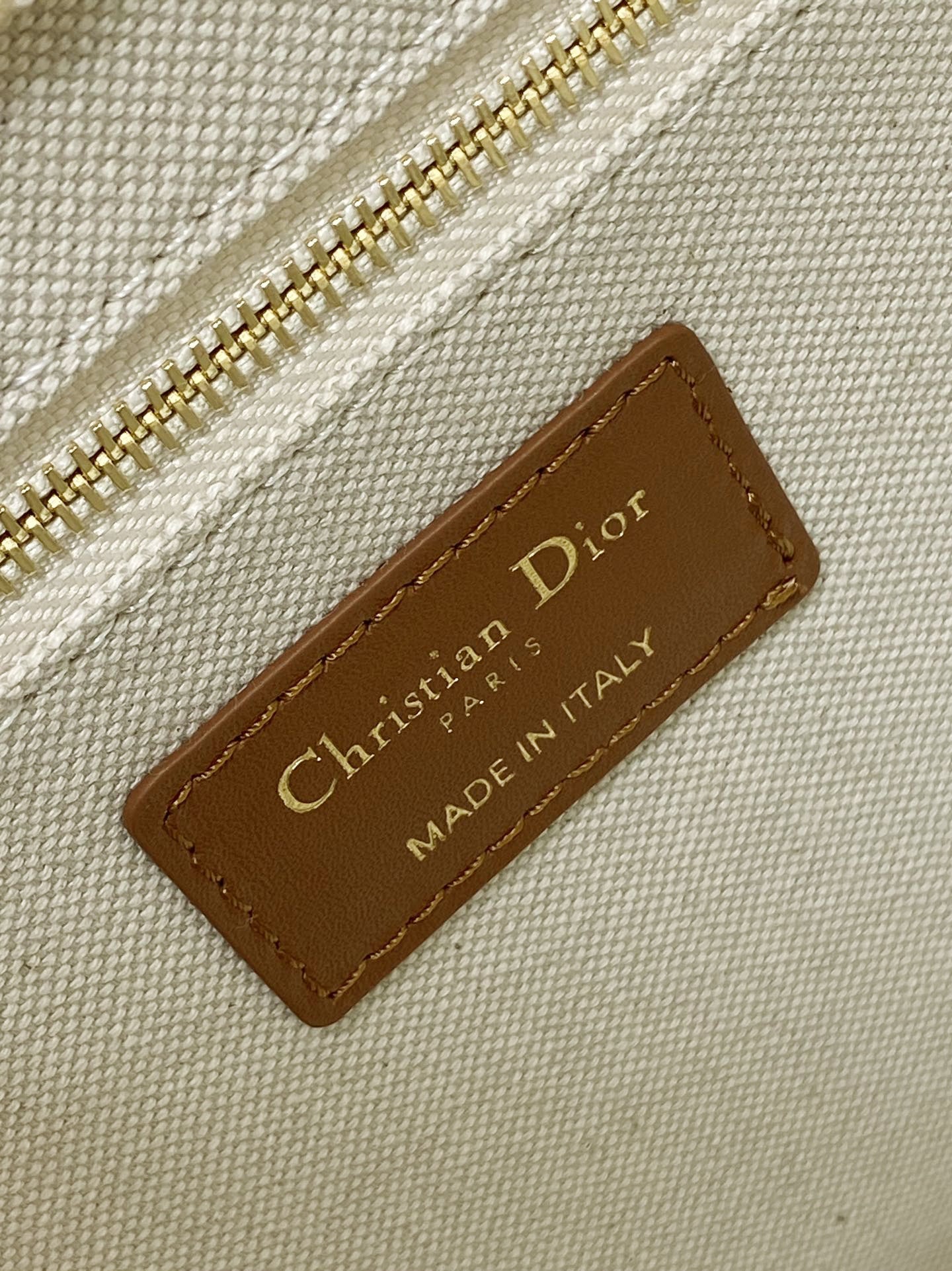 D  Book Tote Bag Beige Oblique Embroidered Raffia and Camel Calfskin