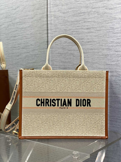 D  Book Tote Bag Beige Oblique Embroidered Raffia and Camel Calfskin