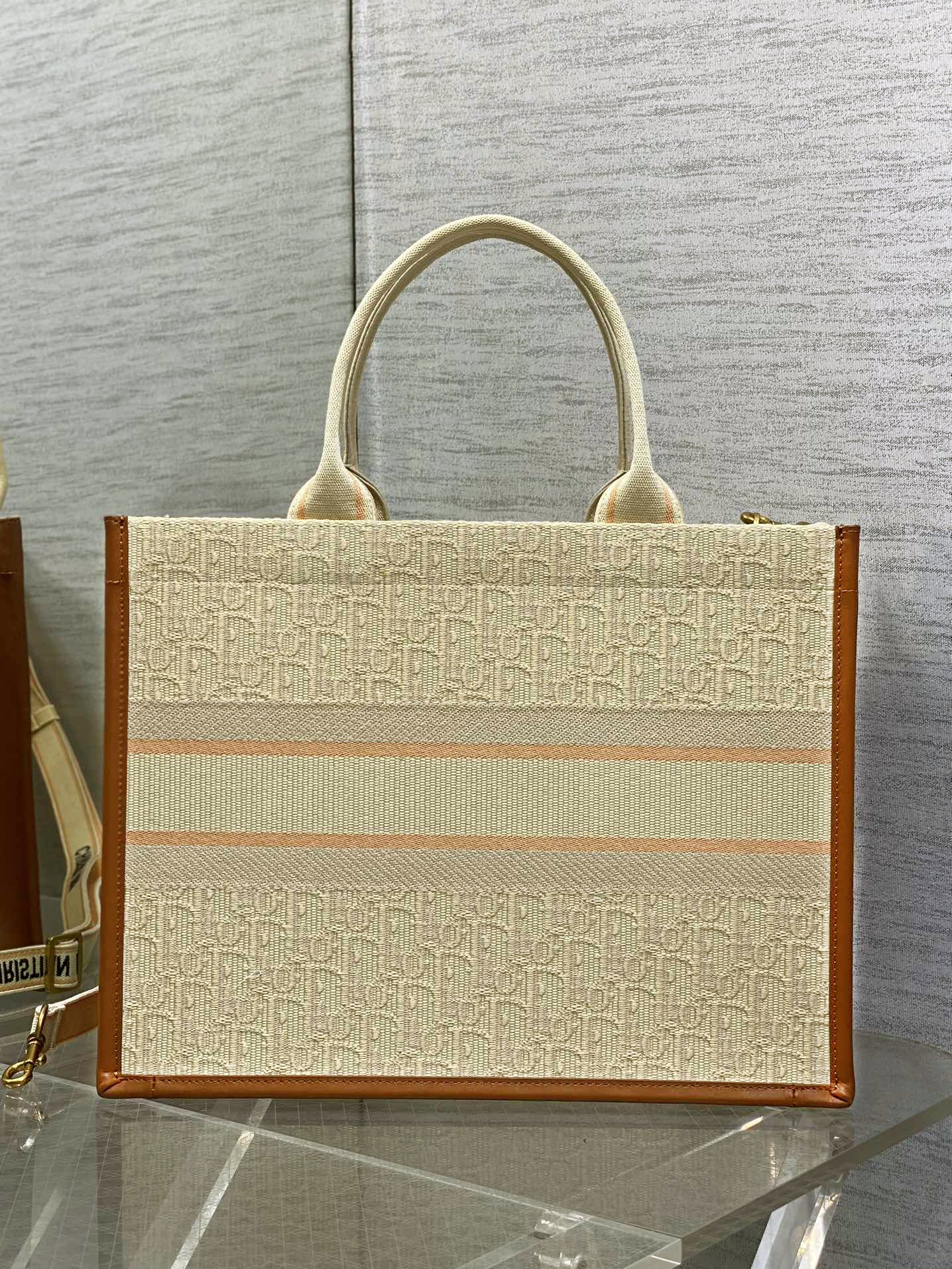 D  Book Tote Bag Beige Oblique Embroidered Raffia and Camel Calfskin