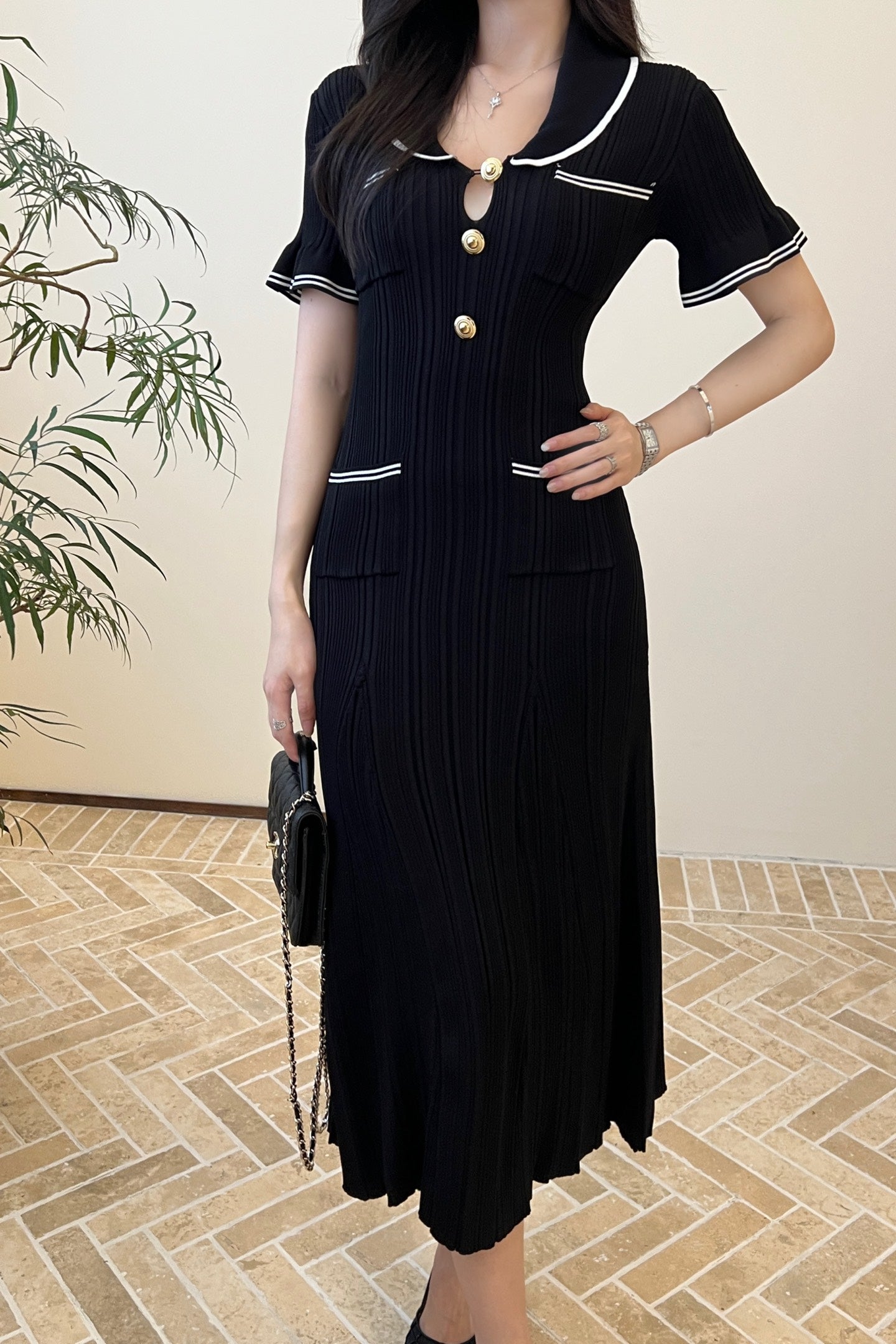 C 25SS Knitted dress(Black,white)
