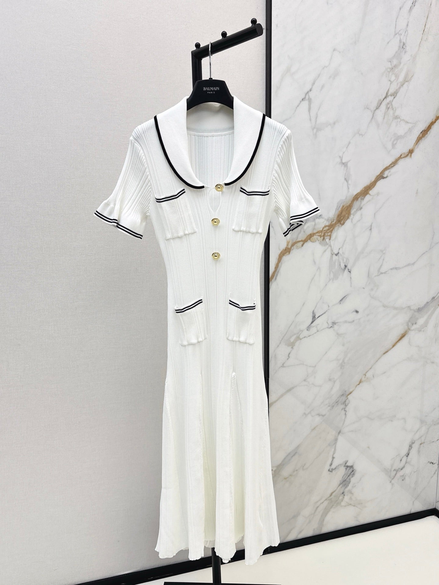 C 25SS Knitted dress(Black,white)