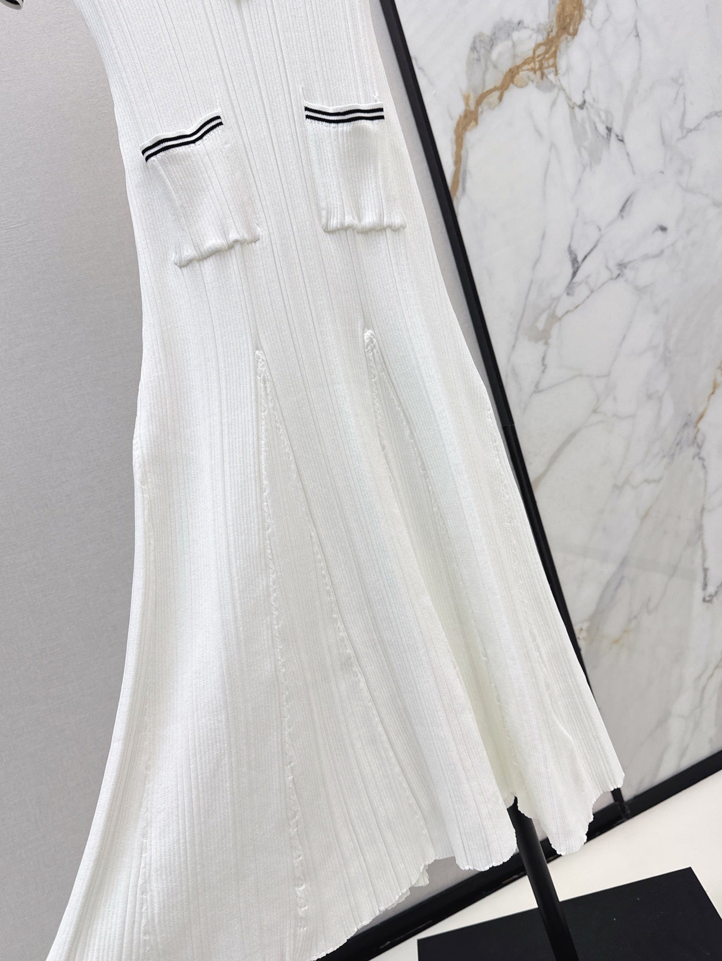 C 25SS Knitted dress(Black,white)