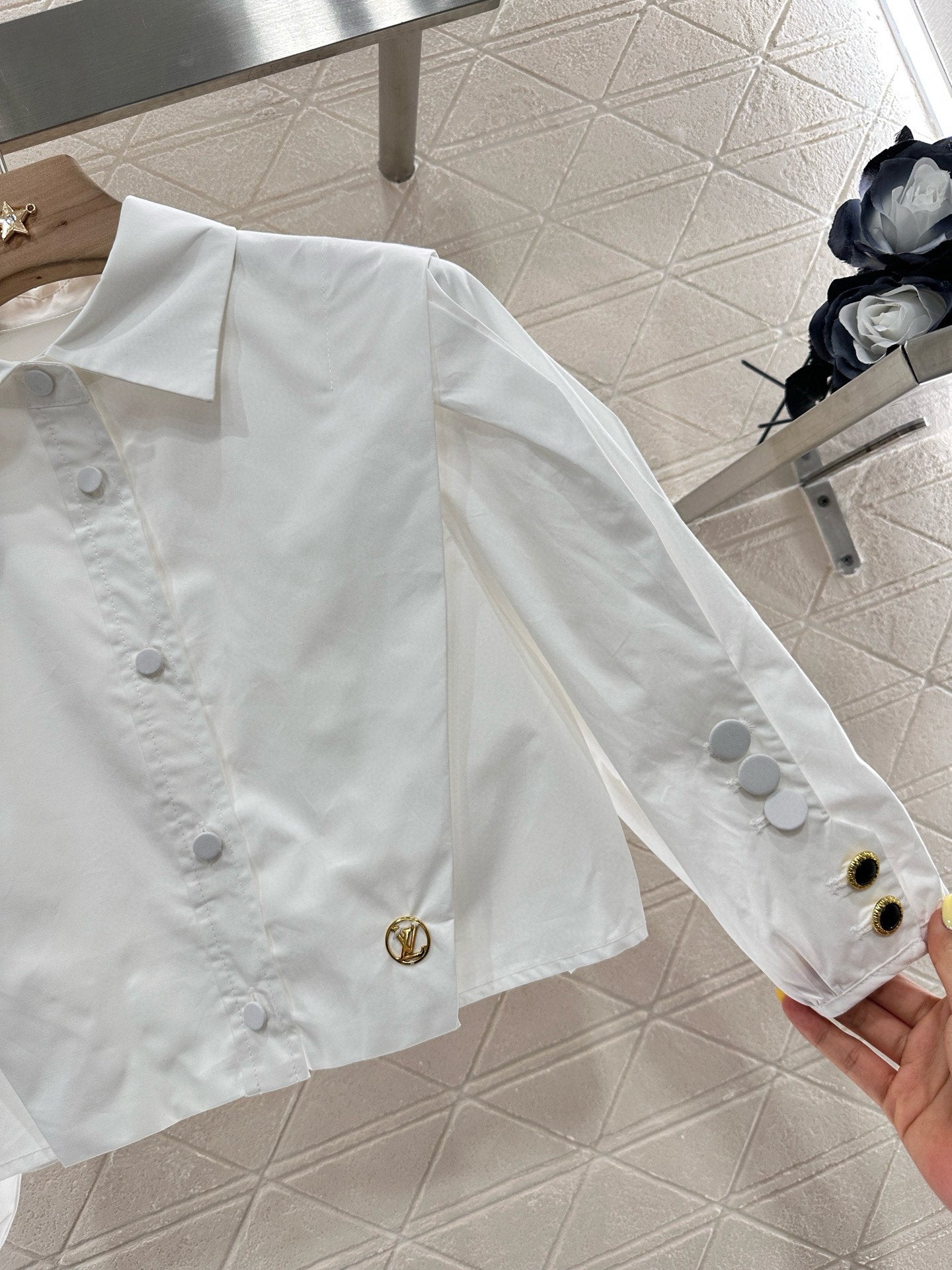 L 2025 new product Short-sleeved shirt
