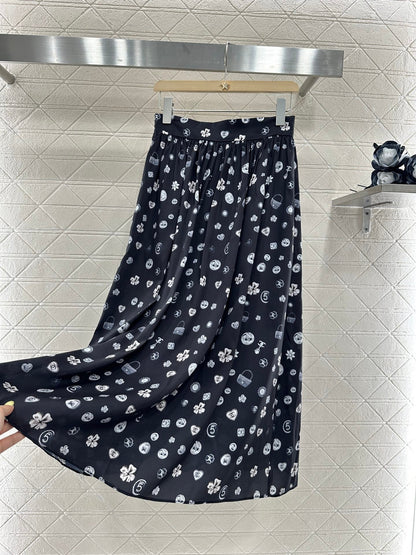 C 2025 new product High waist mid-length skirt
