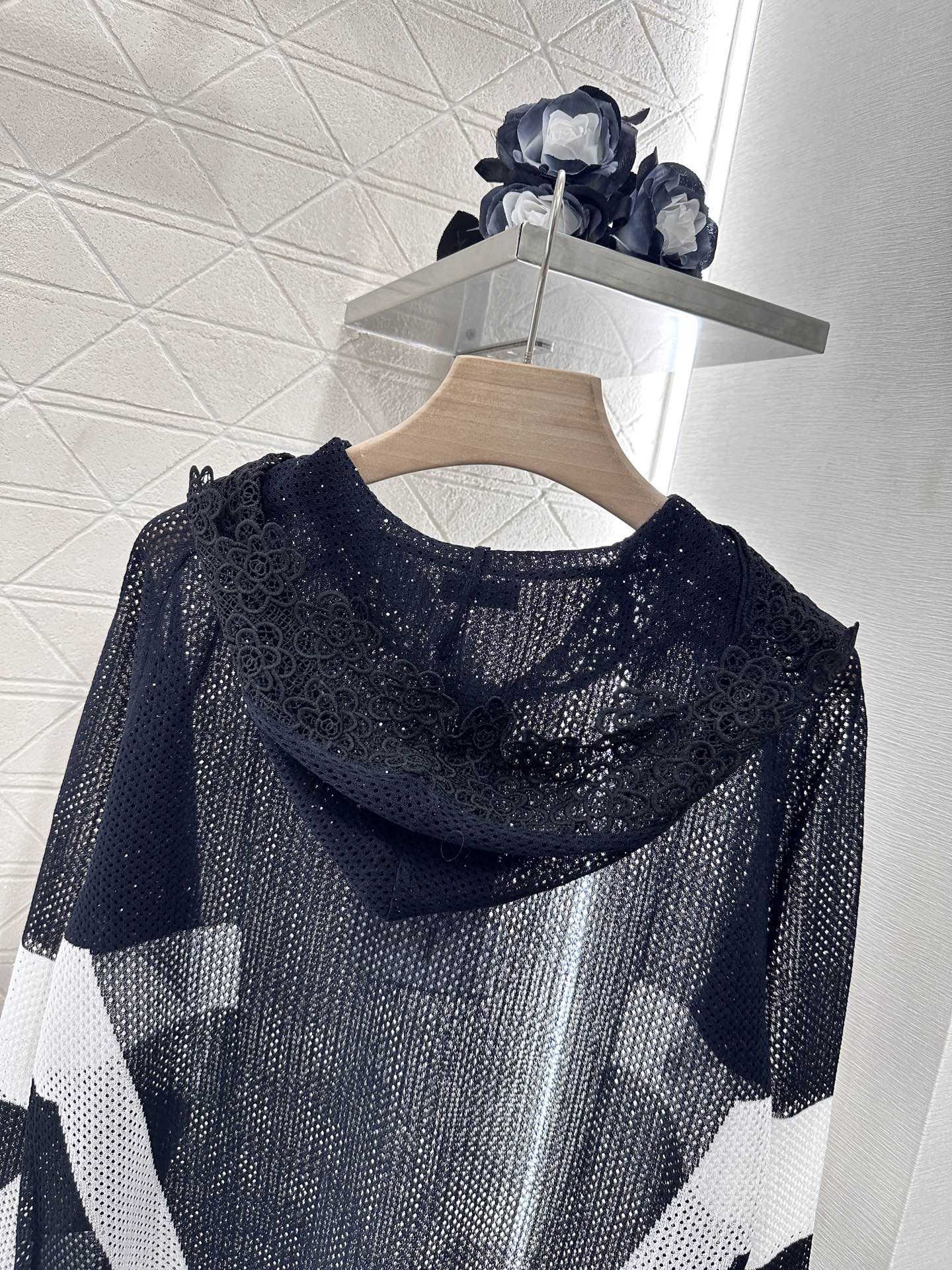 C 2025 new product Hollow knitted long sleeves