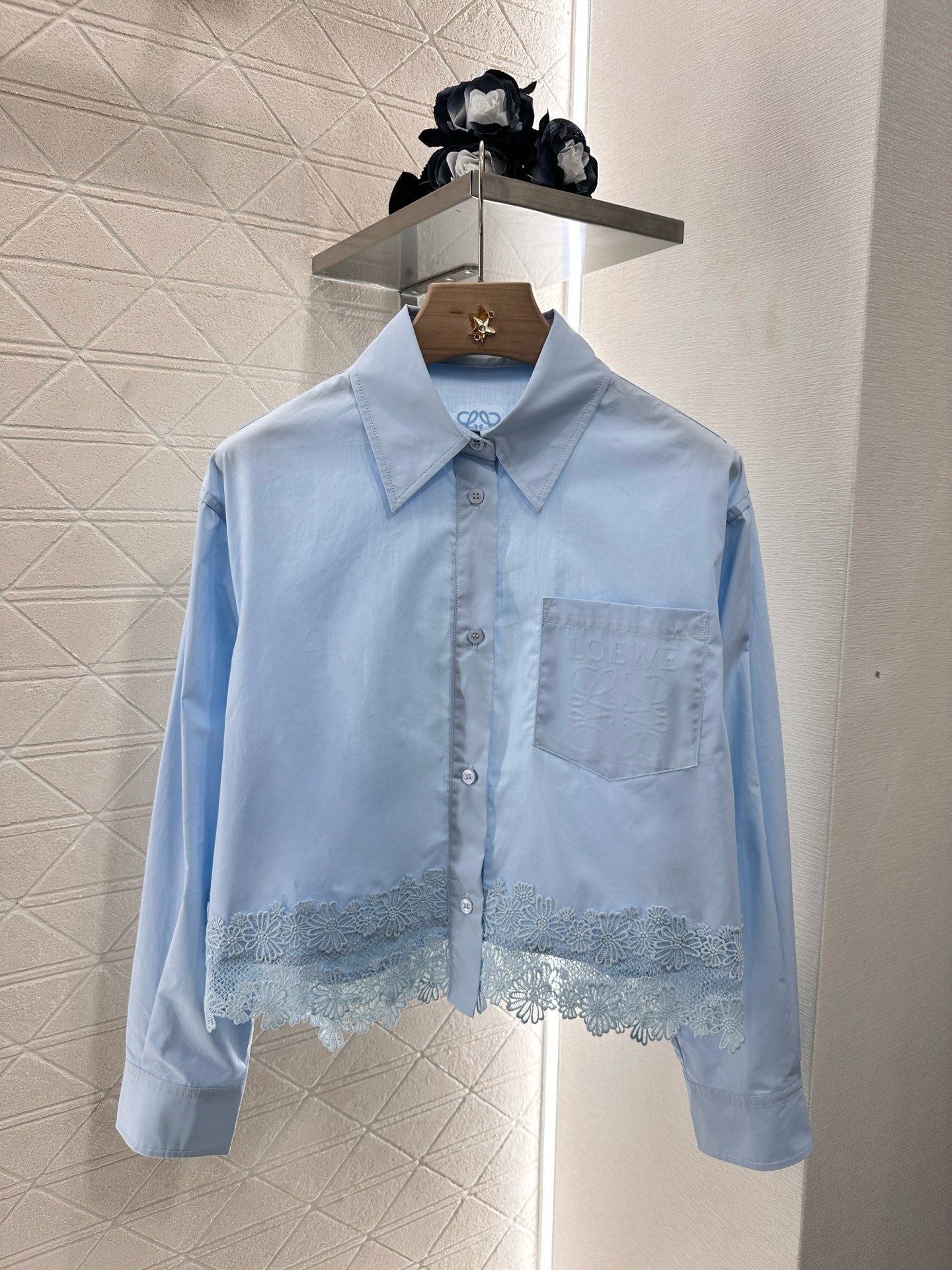 Lo 2025 new product Hollow embroidery shirt
