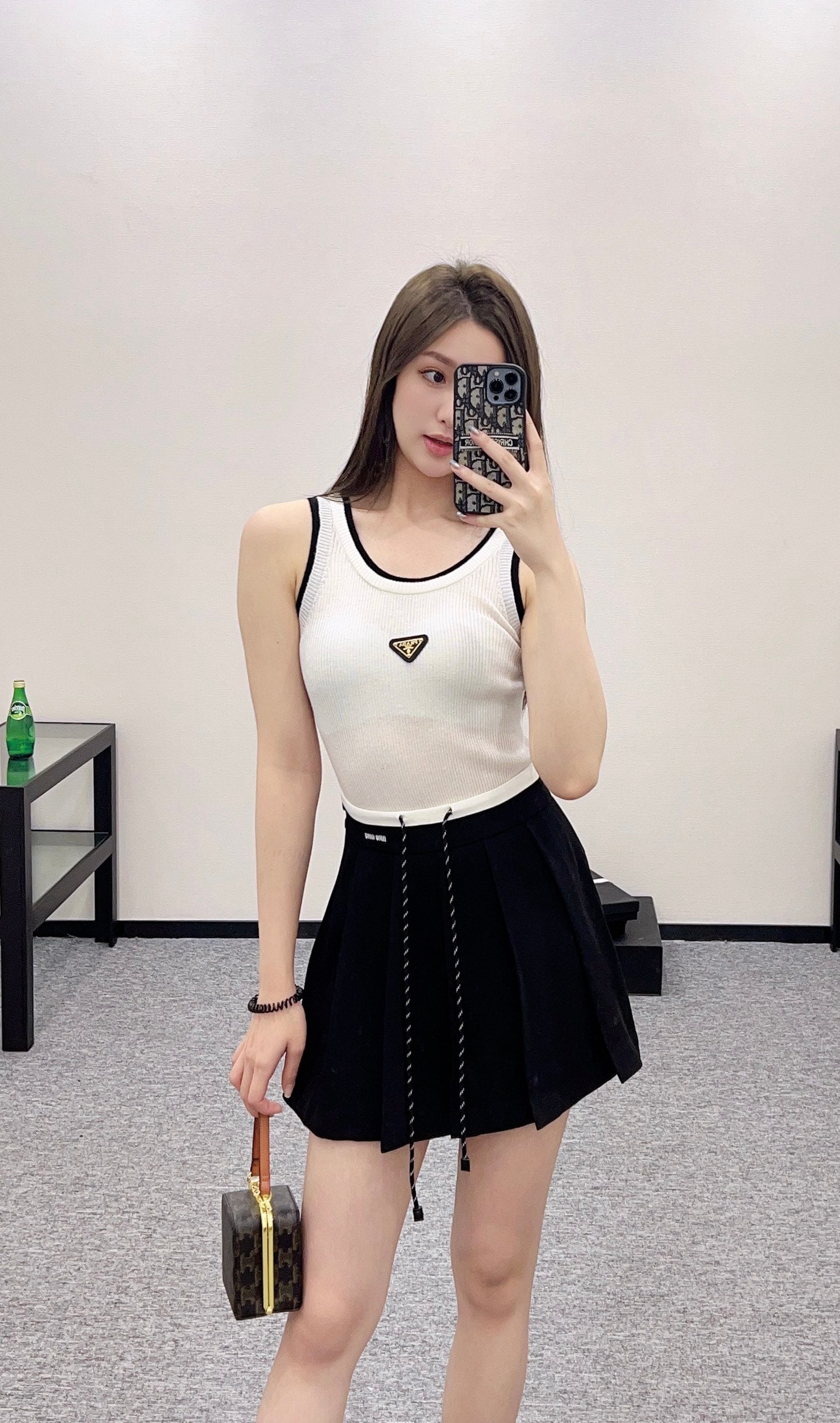 P 2025 new product Fake two-piece knitted vest