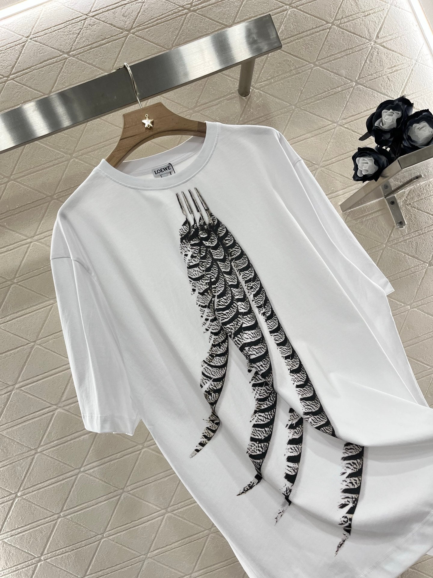 L*♥2025 new product Feather print