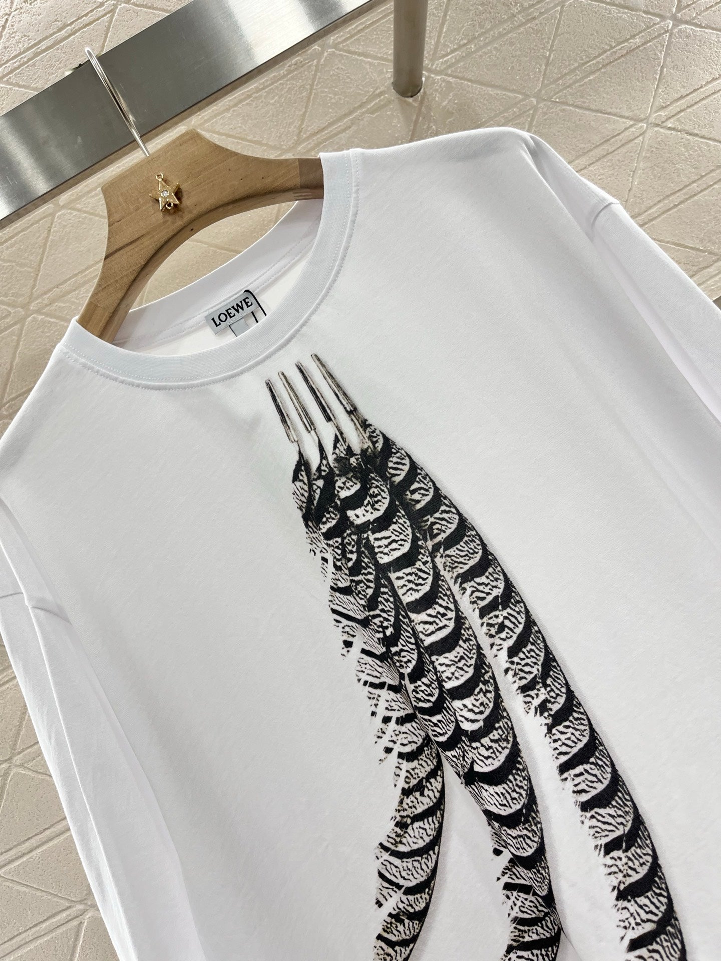 L*♥2025 new product Feather print