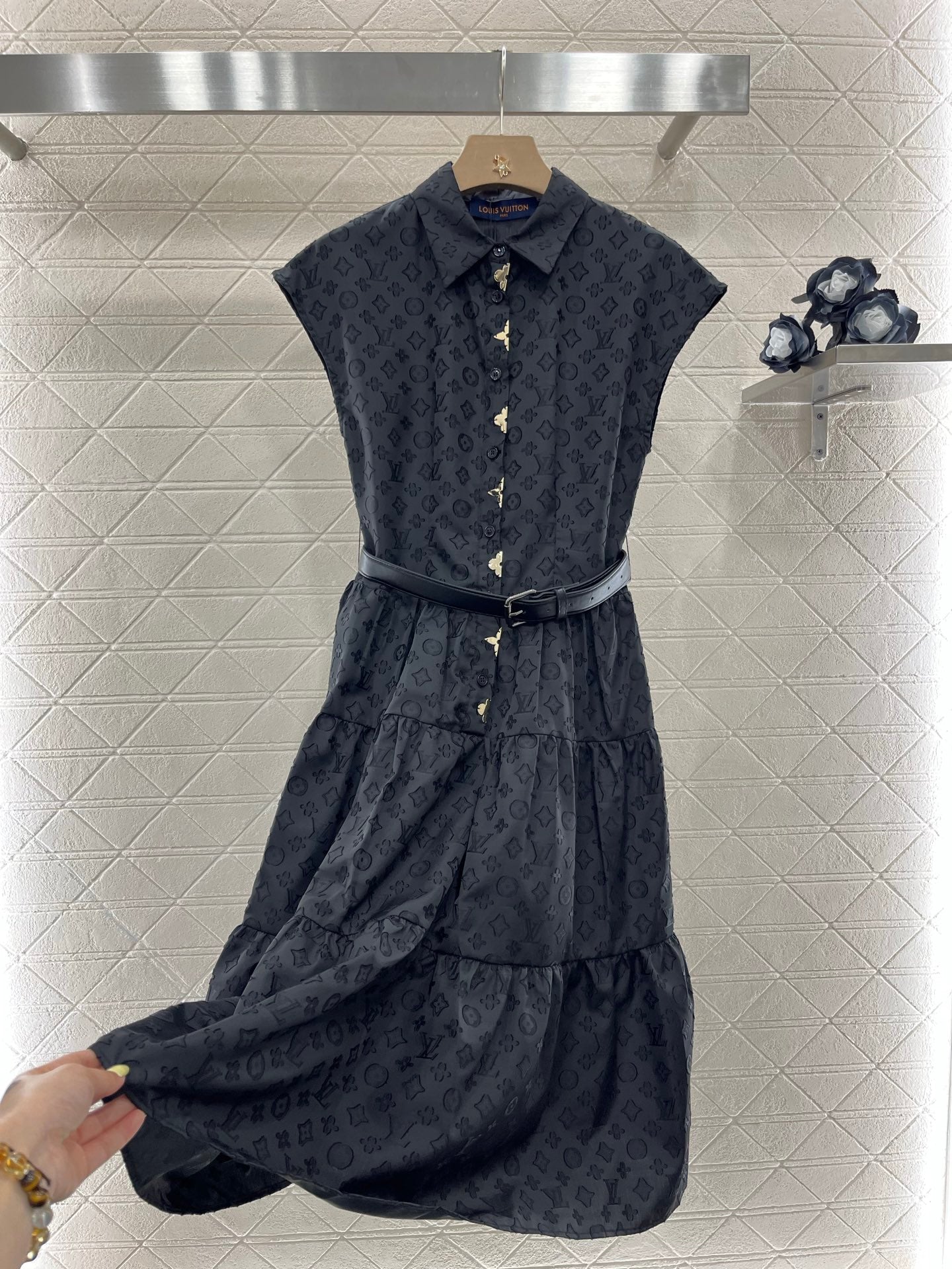 L  25 new products Belt dress