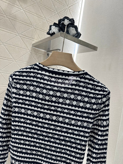 L 2025 new products Knitted cardigan