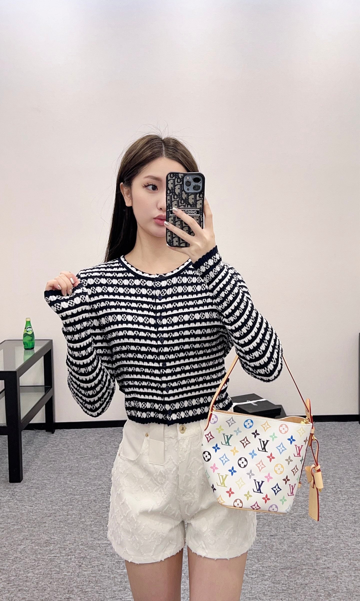 L 2025 new products Knitted cardigan