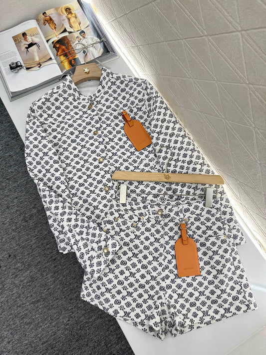 L 2025 new product Denim jacket and shorts set