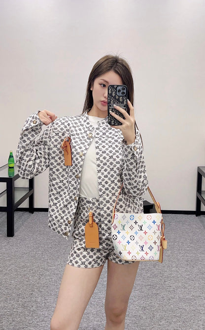 L 2025 new product Denim jacket and shorts set