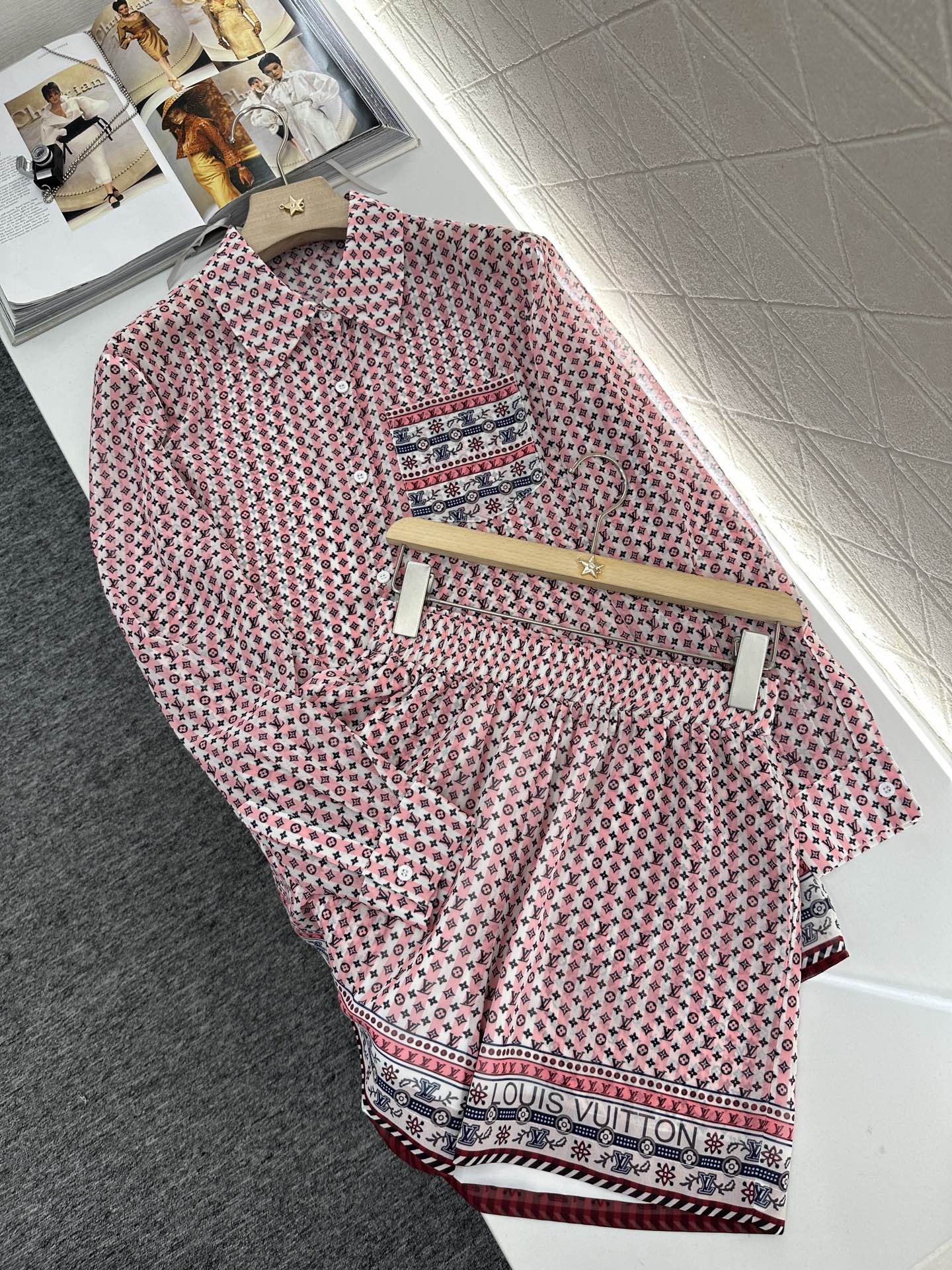 L 2025 new products Shirt and shorts set