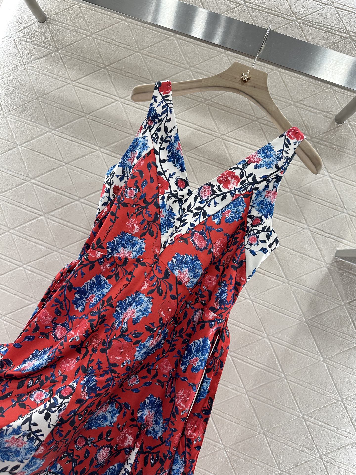 L  2025 new products Vest dress