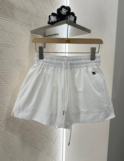 C New arrival Embroidered shorts