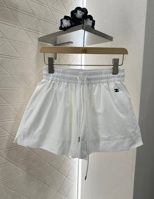 C New arrival Embroidered shorts