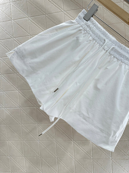 C New arrival Embroidered shorts