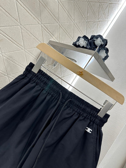 C New arrival Embroidered shorts
