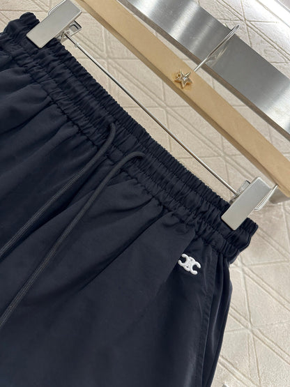 C New arrival Embroidered shorts