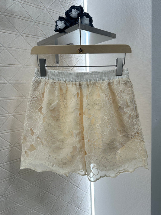 D New arrival Lace shorts