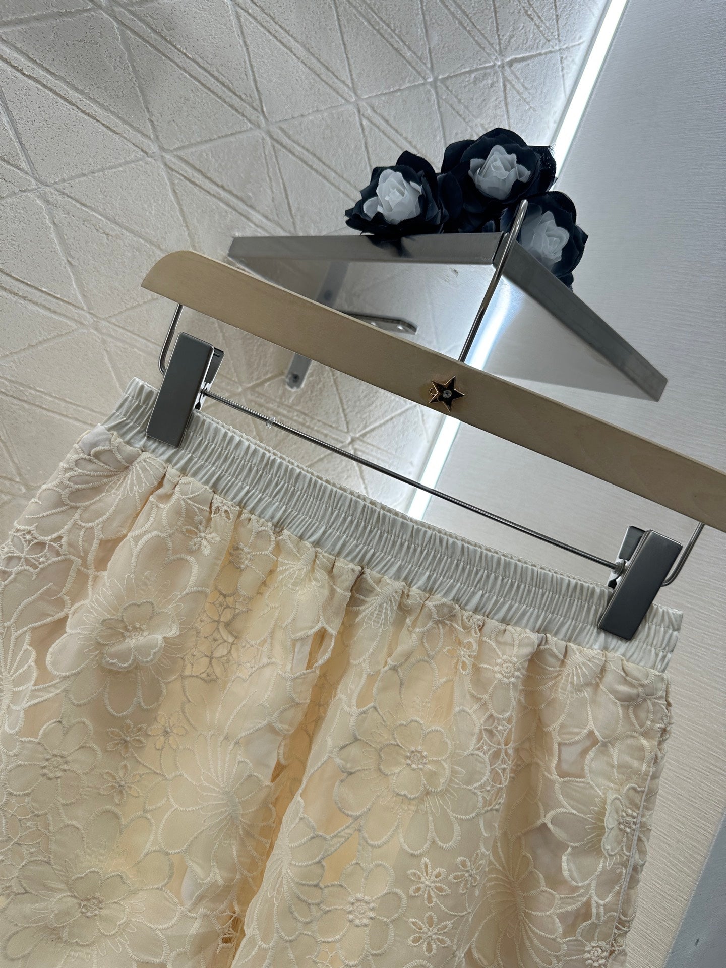 D New arrival Lace shorts