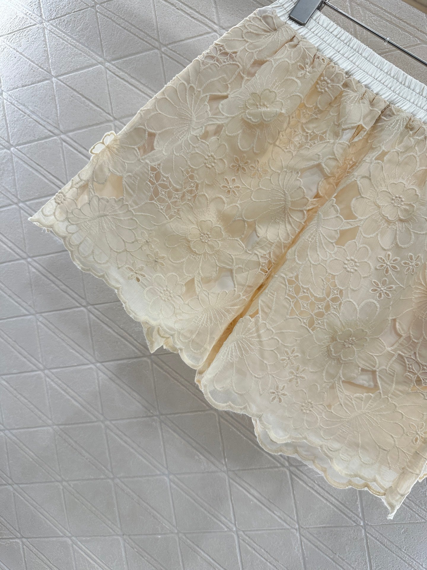 D New arrival Lace shorts