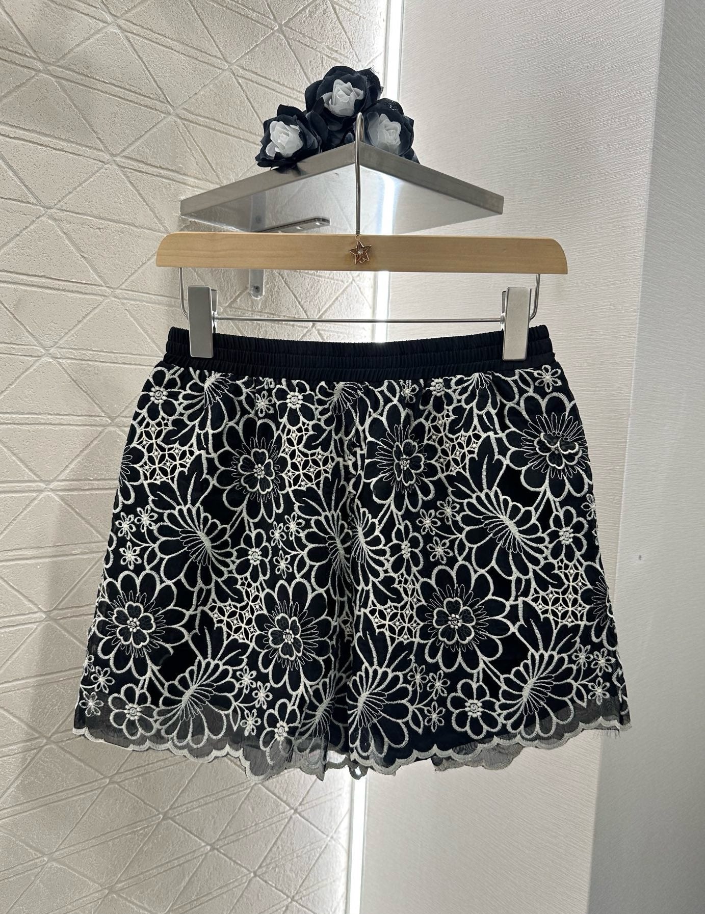 D New arrival Lace shorts
