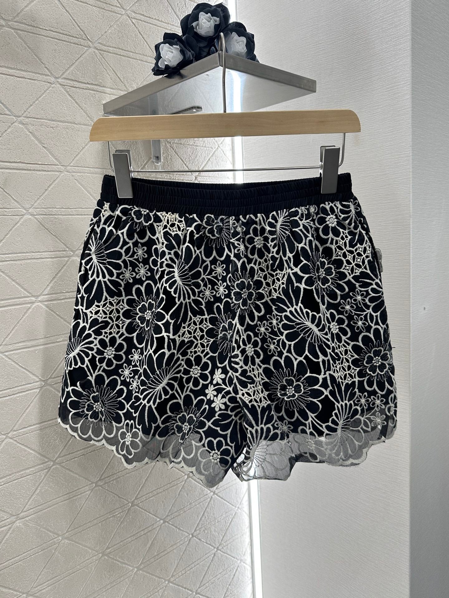 D New arrival Lace shorts