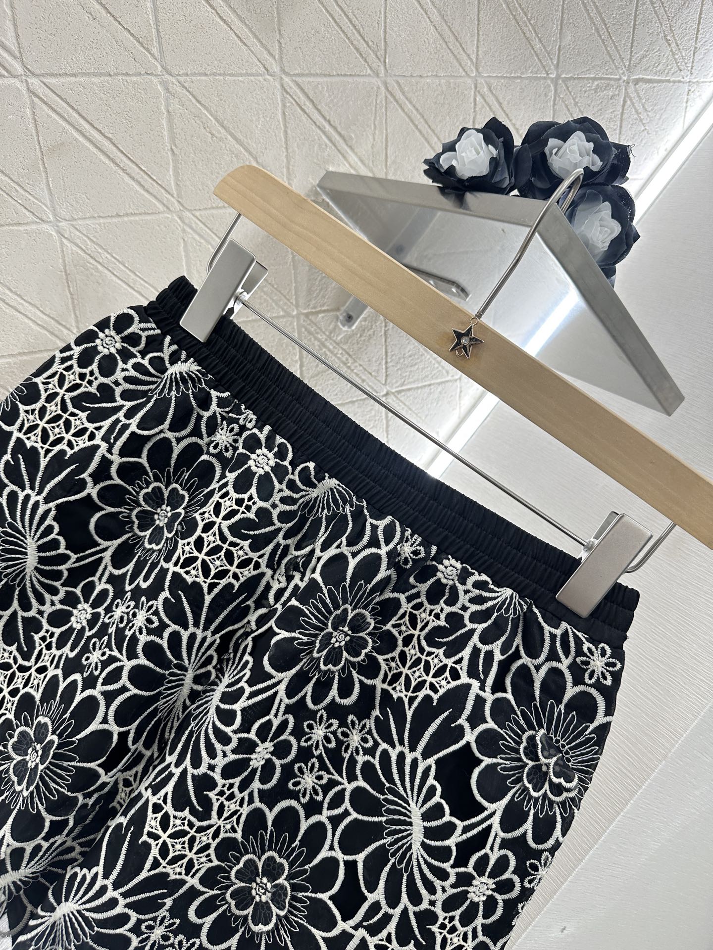 D New arrival Lace shorts