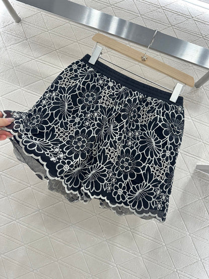 D New arrival Lace shorts