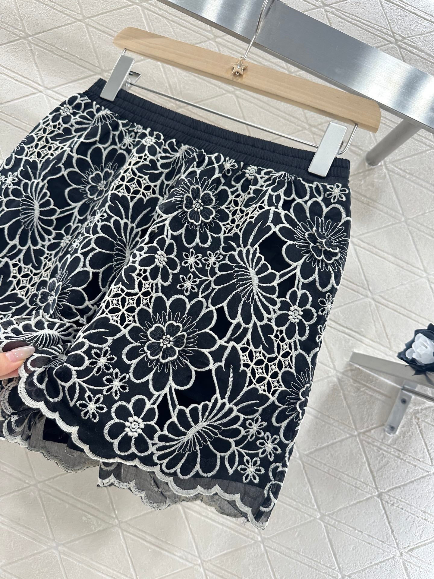 D New arrival Lace shorts