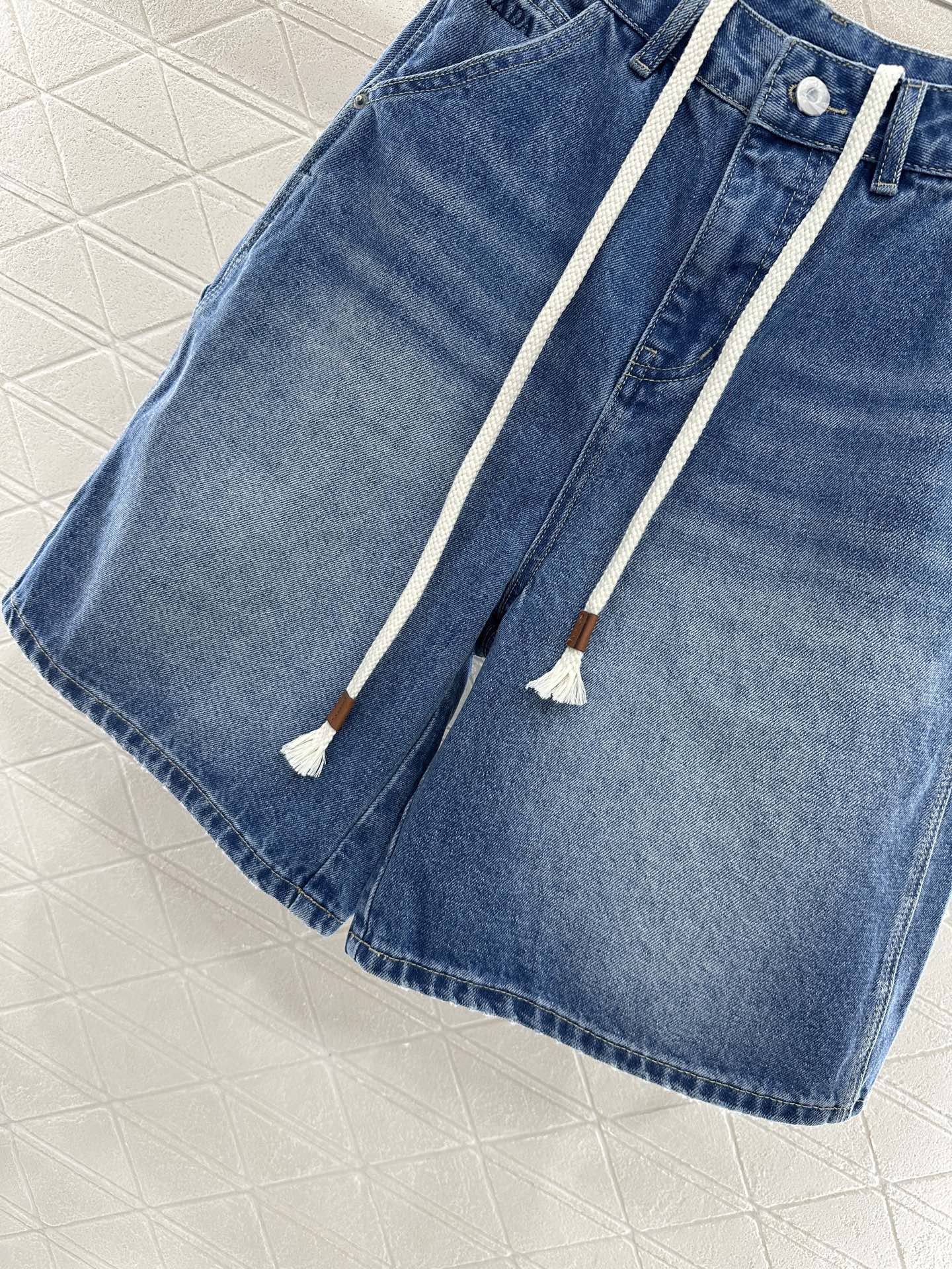 P 2025 new products Denim shorts