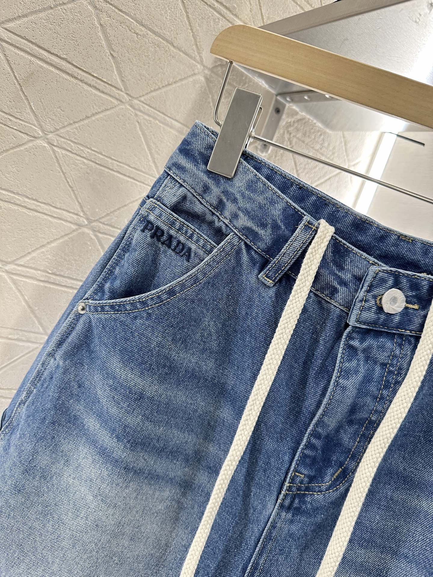 P 2025 new products Denim shorts