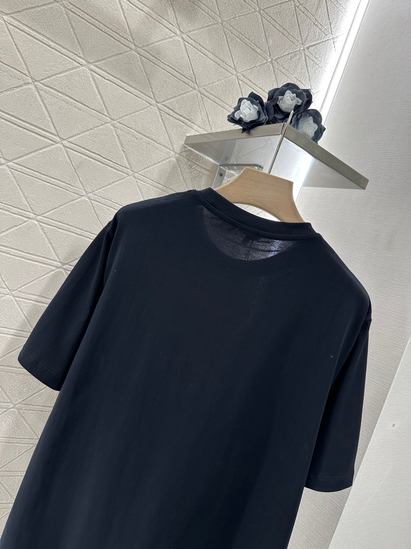 L*♥2025 new product Round neck embroidery