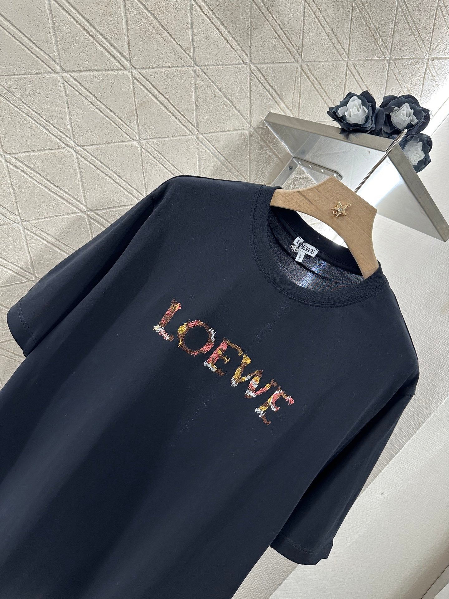 L*♥2025 new product Round neck embroidery