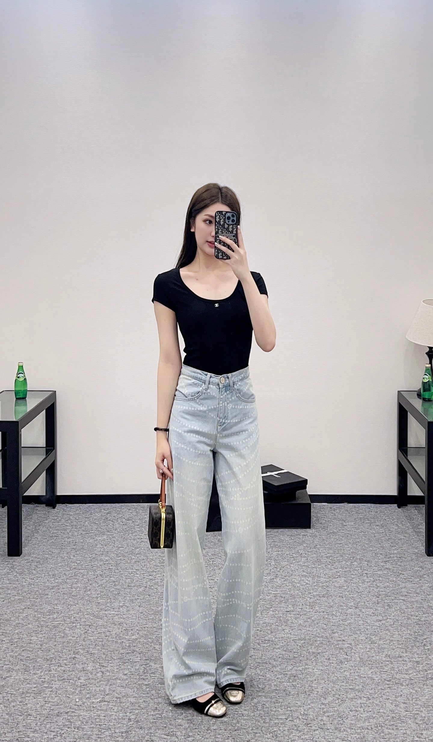C*♥New product Hollow embroidered top