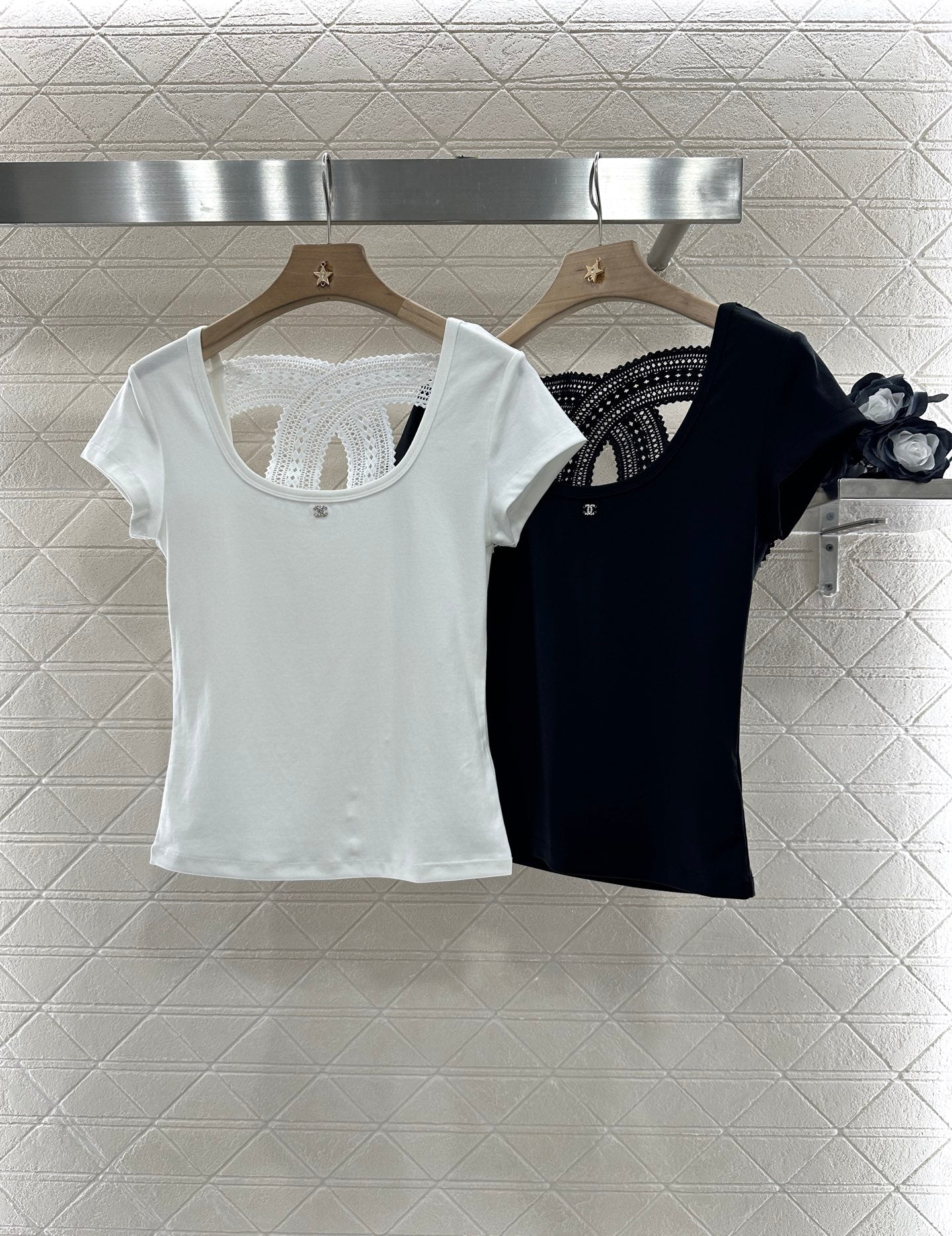 C*♥New product Hollow embroidered top