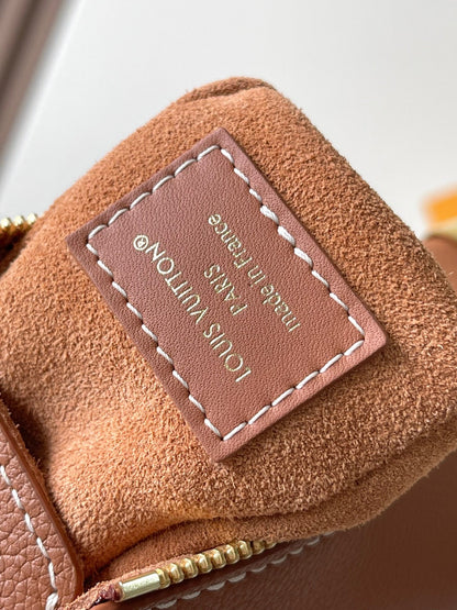 L *2025 New Caramel Bag