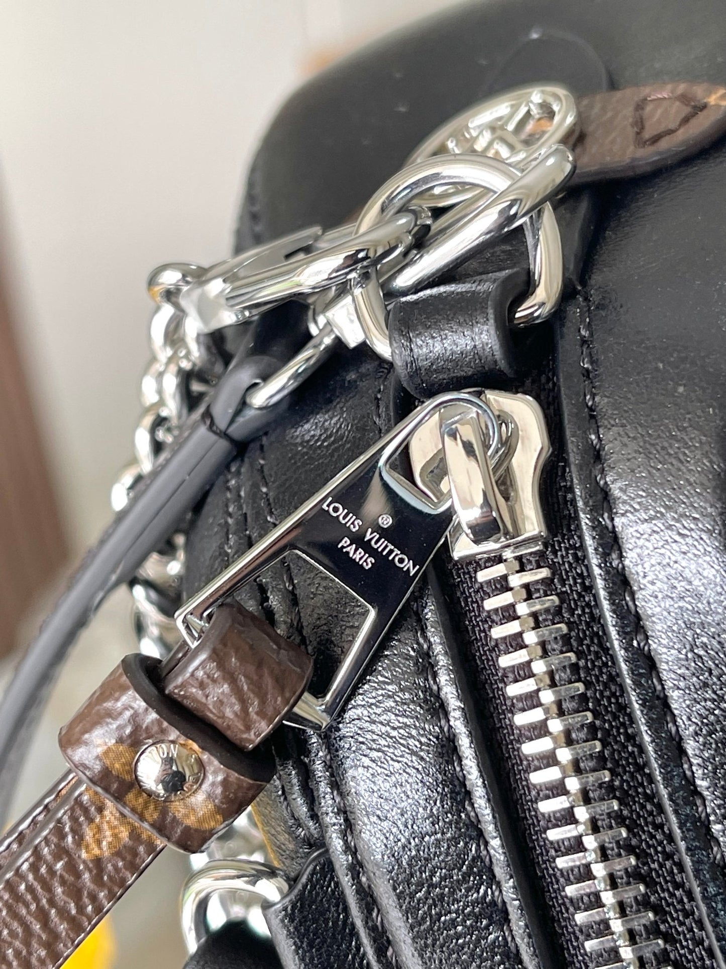 L *2025 New Product Black Bag