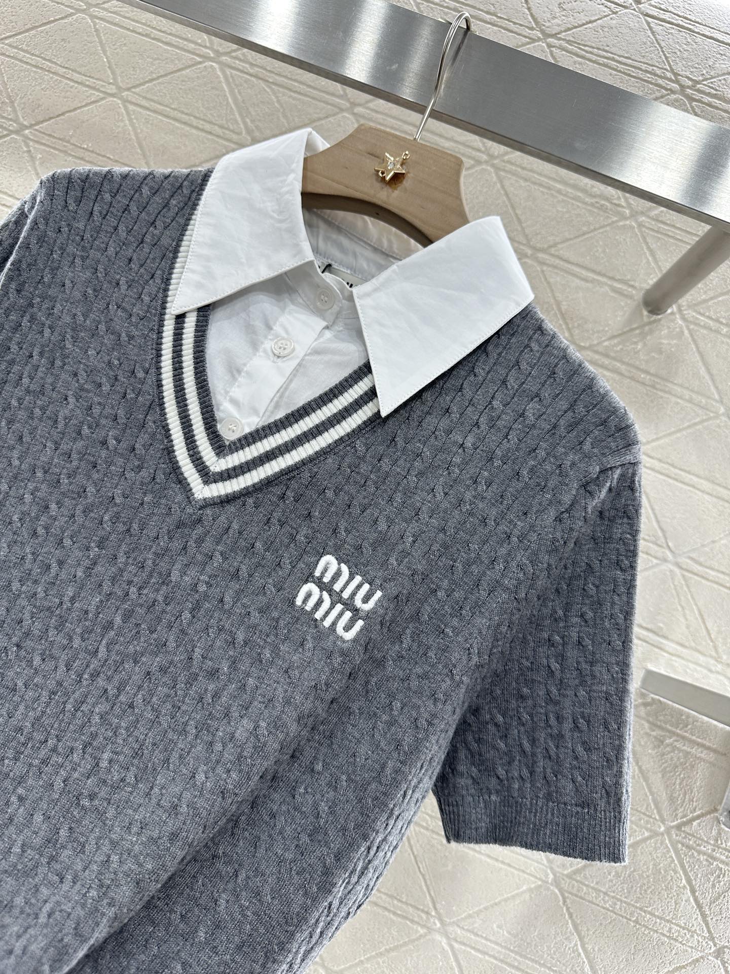M 2025 new products Knitted tops