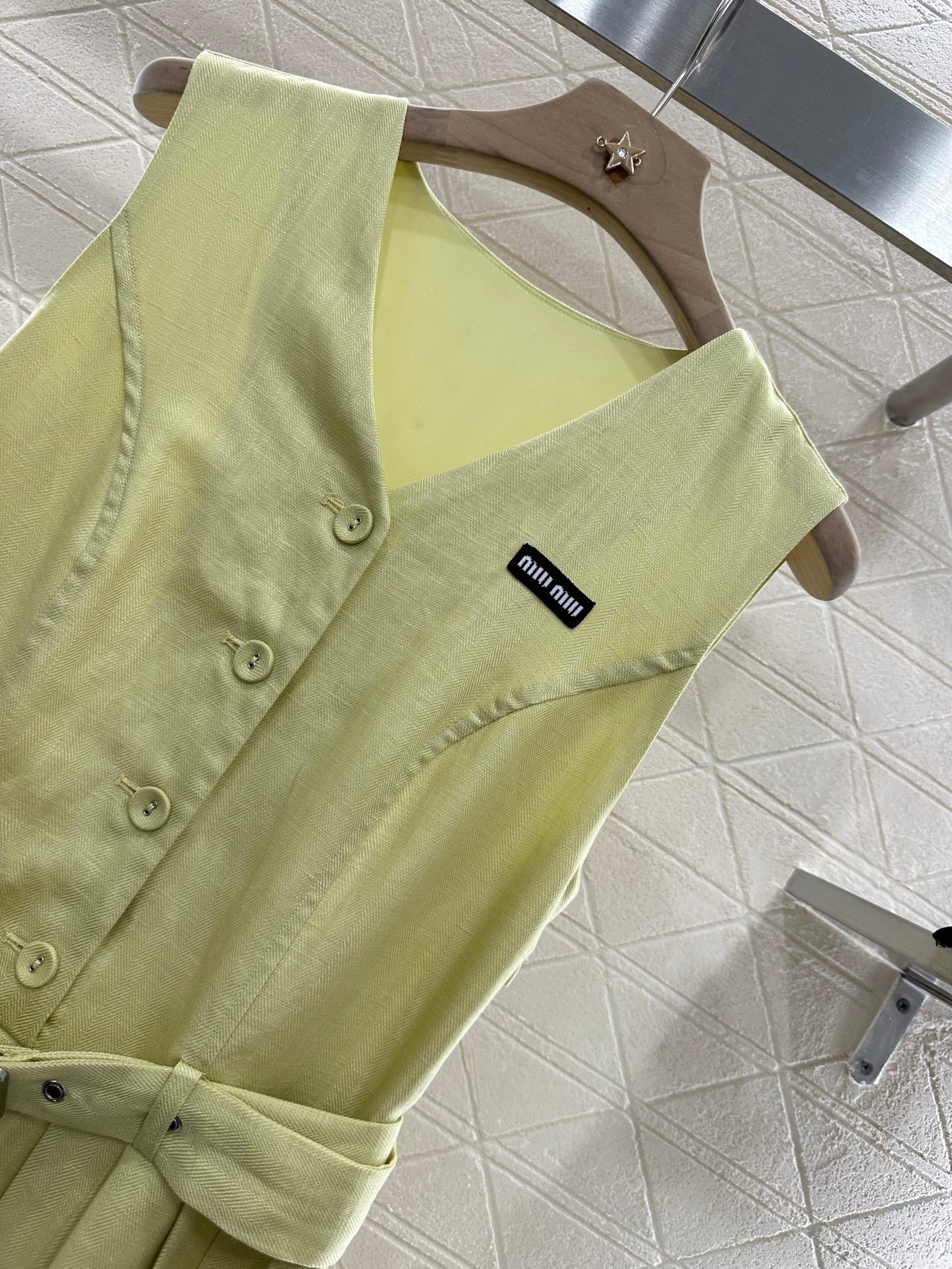 M 25 new product Belt pleated vest dress