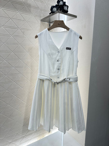 M 25 new product Belt pleated vest dress