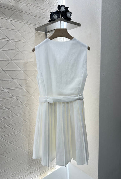 M 25 new product Belt pleated vest dress