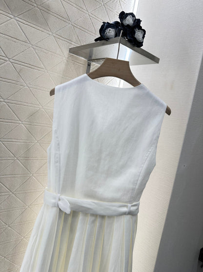 M 25 new product Belt pleated vest dress
