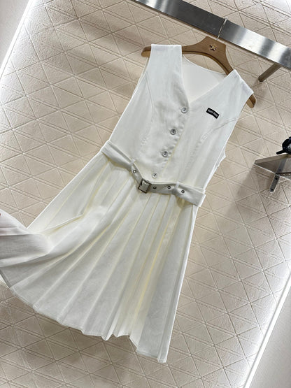 M 25 new product Belt pleated vest dress