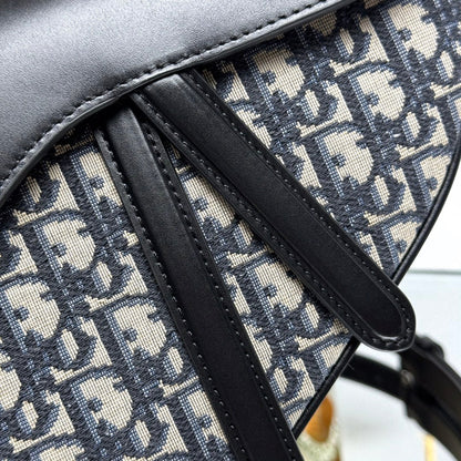 High version 💯 D* saddle bag